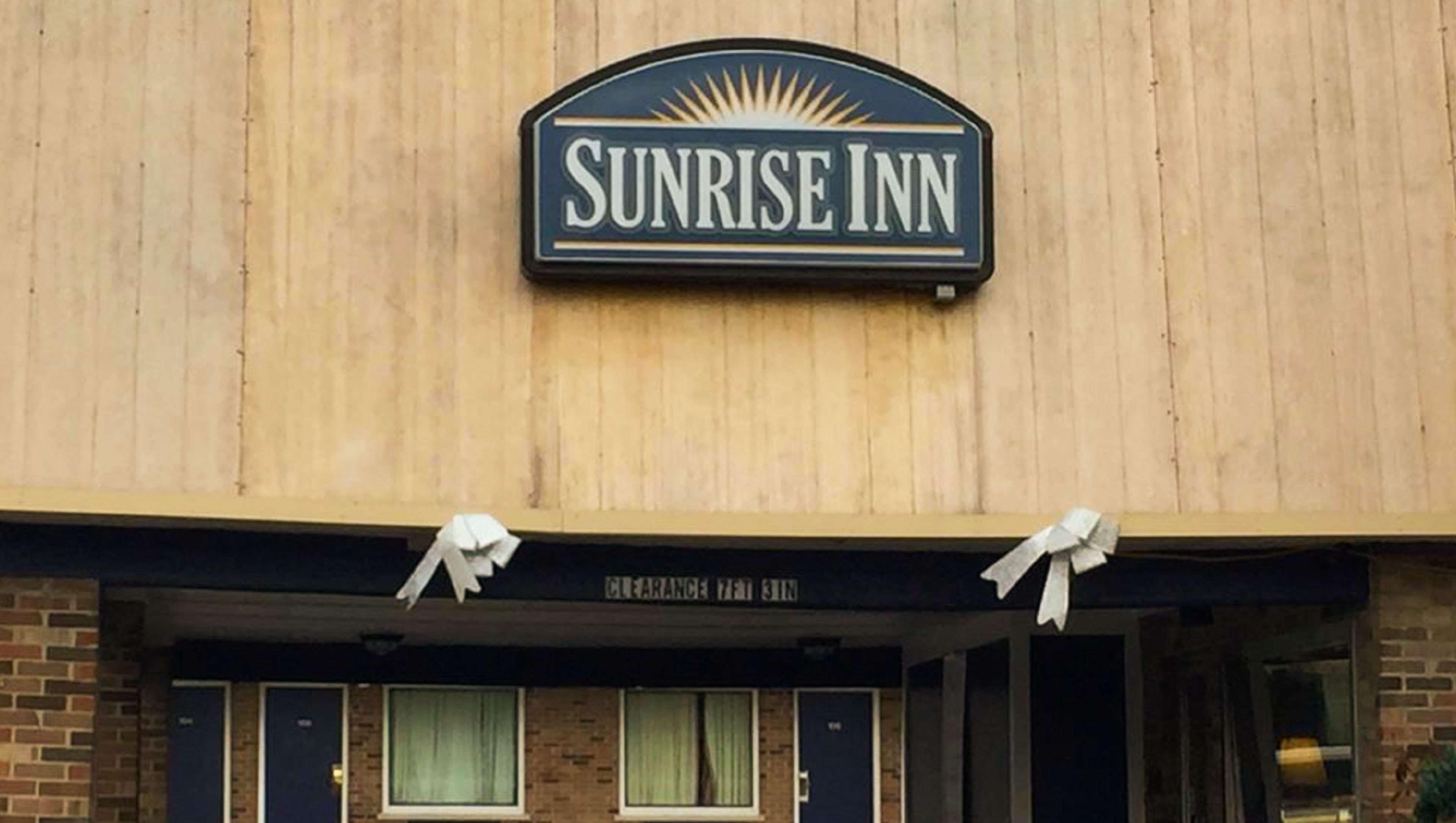 Sunrise Inn Williamstown Exterior photo